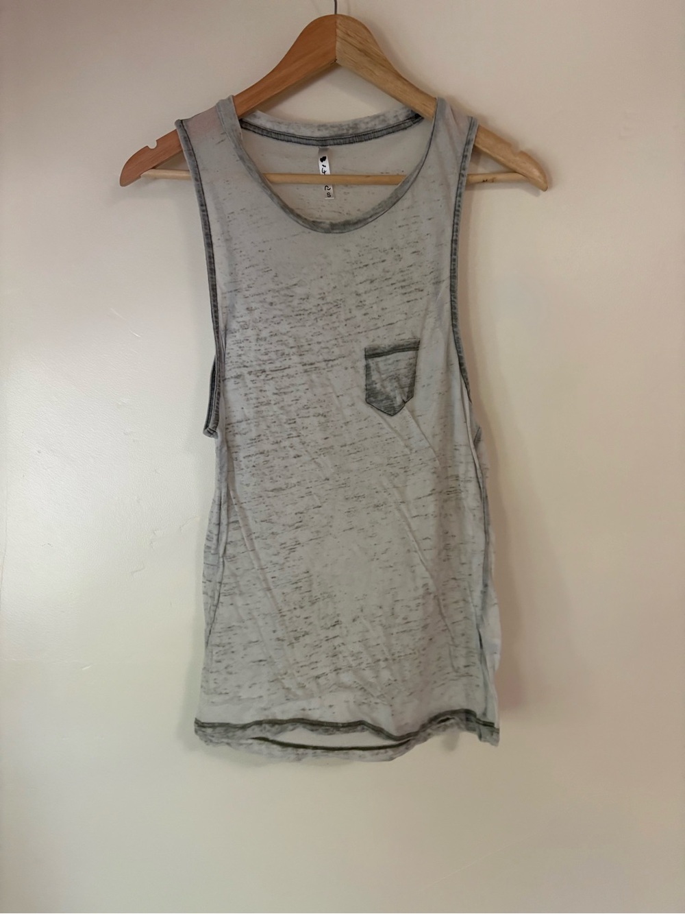 Sheer Green Women’s Sleeveless Crew Neck Pocket Tank Top